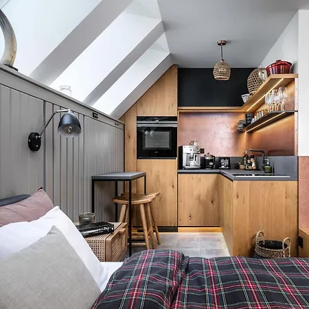 Peaceful, Cozy Designer Mountain